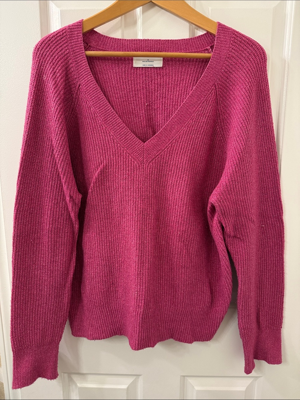 Old Navy Women's V-Neck Ribbed Sweater - Bright Fuchsia